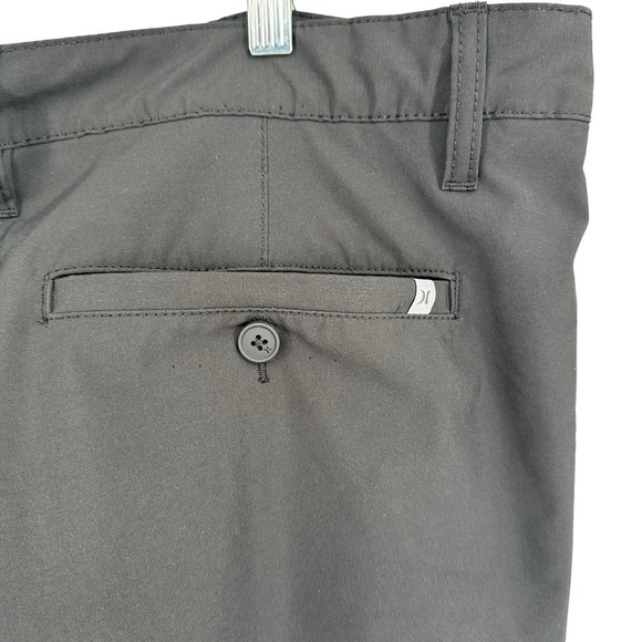 Hurley Black Golf Shorts Size 40 - Picture 3 of 9